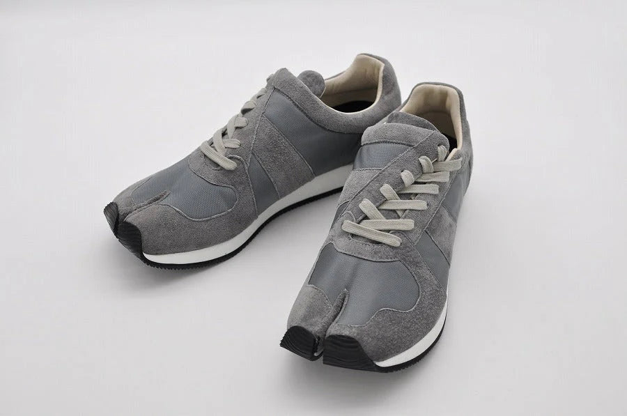 Diag – Iconic Twisted-Lace Tabi Shoes | Unique & Sustainable