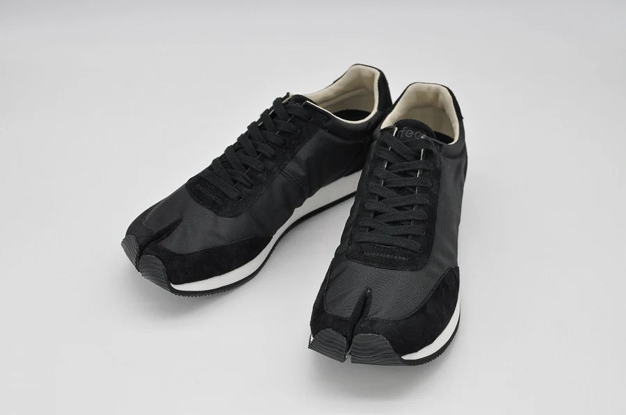 PLAIN – Classic Tabi Shoes | Customizable in Various Colors